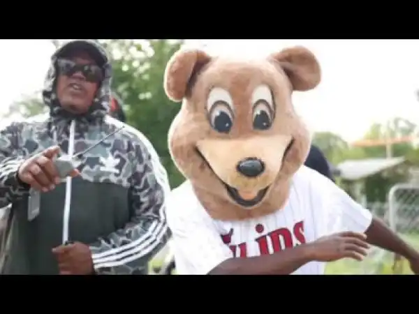 Video: Mascot Ree - The Snow Man Challenge